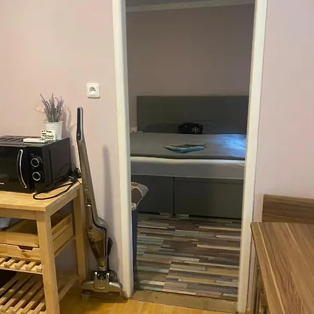 Pod Zamkem Apartment Breclav Exterior photo