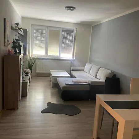 Pod Zamkem Apartment Breclav Exterior photo