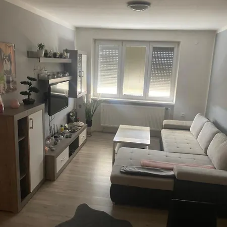 Pod Zamkem Apartment Breclav Exterior photo
